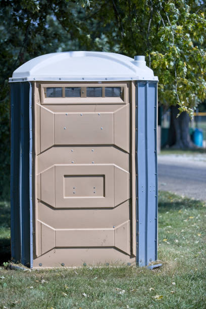 Portable Toilet Options We Offer in Lewiston, MN