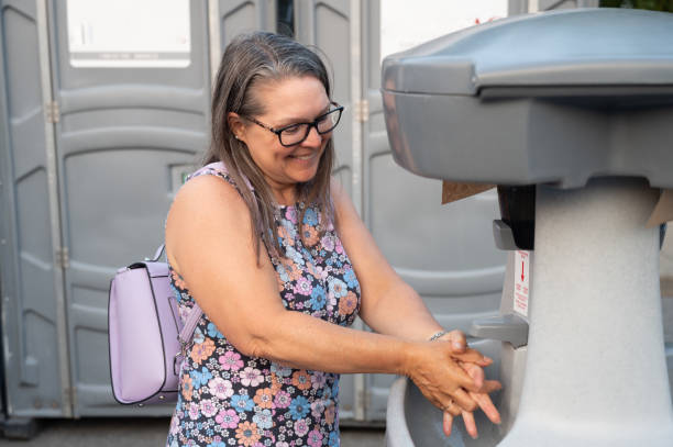 Best Luxury portable toilet rental  in Lewiston, MN